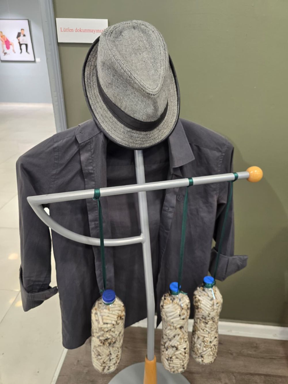 Veysel Boğatepe'nin Çalışma Odasından Bir Kare