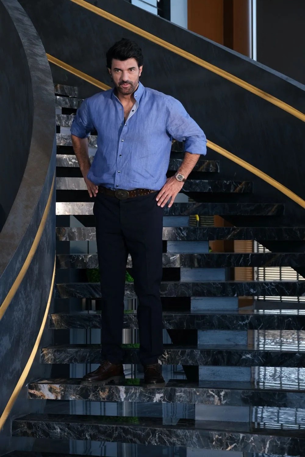 Engin Akyürek Boy 31