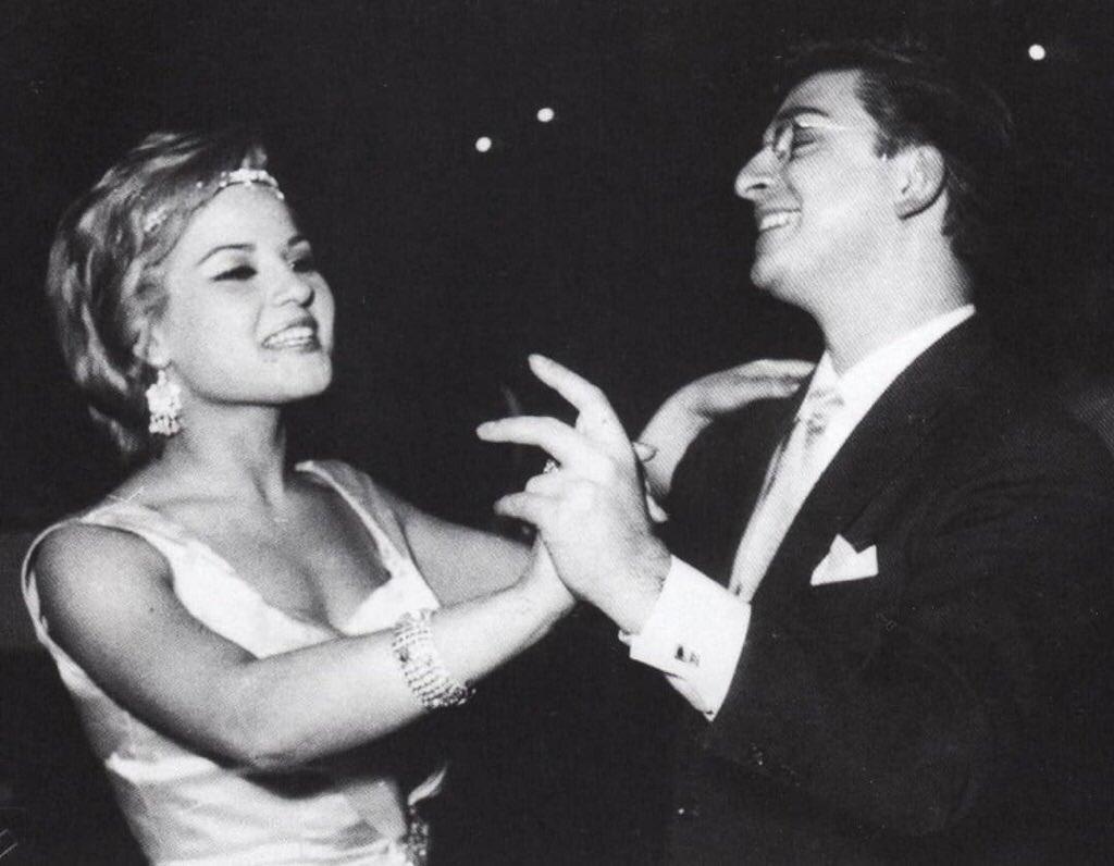 Gönül Yazar Zeki Müren 1000245628