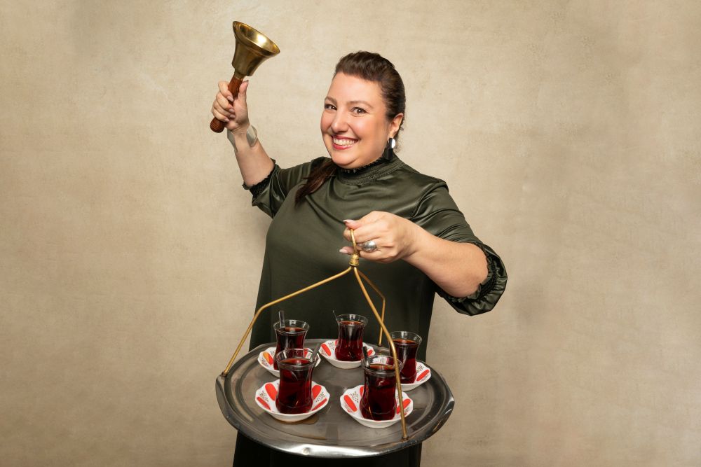 Meltem Kaplan Hurriyet 0005 X