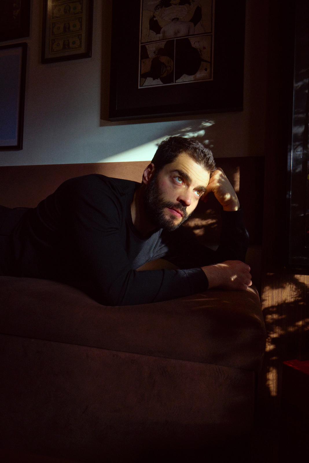 Akın Akınözü 001