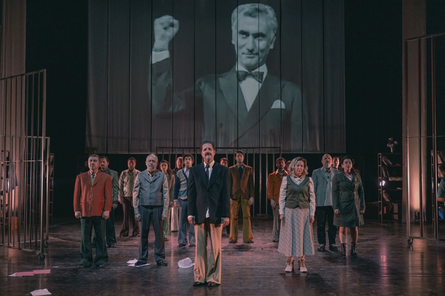 Yılmaz Güney Anne Kafamda Bit Var Emrl3180