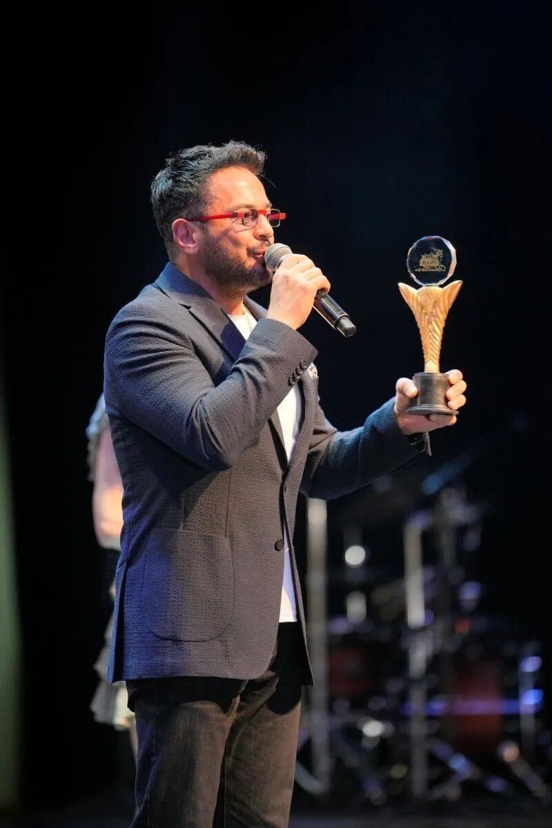 Emre Altuğ Muzikonair