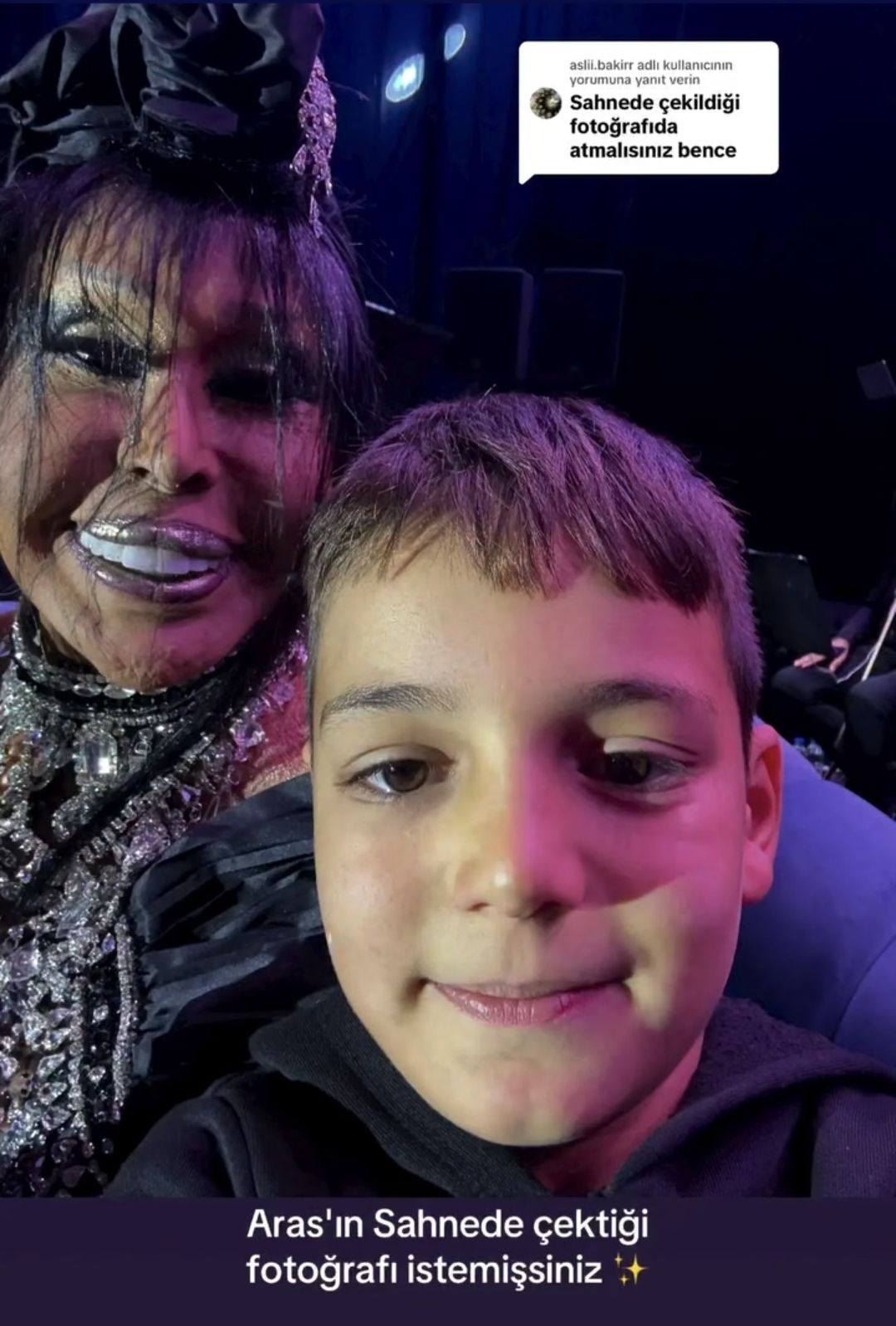 Bülent Ersoy Minik Aras'ın Çektiği Selfie